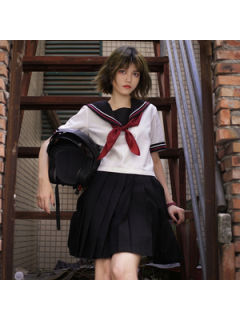 ?疏 水手服