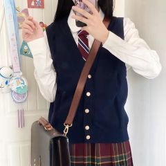 菁山女院马甲-资料图