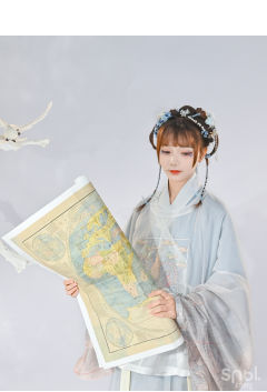 万国卷轴-资料图