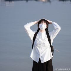 樱络·衬衫-资料图