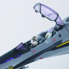 DX 超合金 VF-25S 弥赛亚女武神(奥兹马·李机) Renewal Ver.-资料图