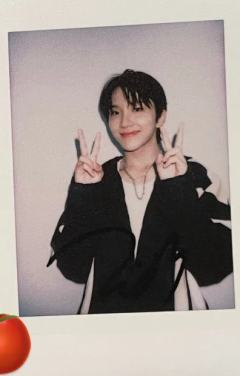 费加罗杂志拍立得6 ver.B