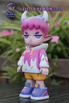 冰淇淋（香草蓝莓）-资料图