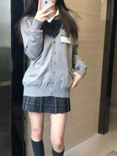 纯色毛衣开衫-资料图