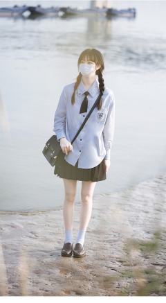 犹浮·衬衫-资料图