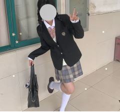 2020基础款西服-资料图