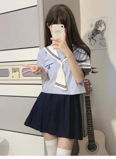 双色水手服套装-资料图