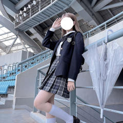 三粒扣西服-资料图