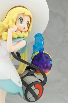Pokémon Center Original Figure 科斯莫古 莉莉艾 -资料图