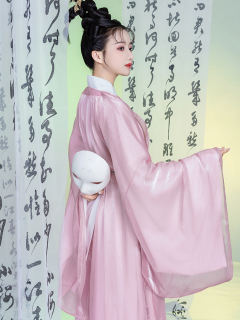 清平乐 -资料图