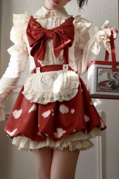 蘑菇人形-资料图