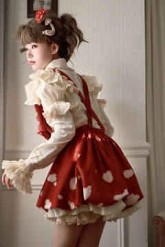 蘑菇人形-资料图