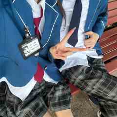 孔雀蓝·西服套装-资料图