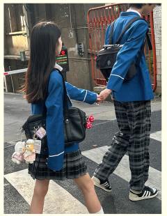 孔雀蓝·西服套装-资料图