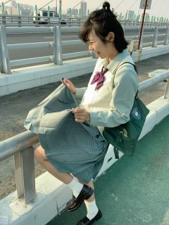 苔痕绿·格裙-资料图