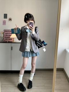 苔痕绿·格裙-资料图