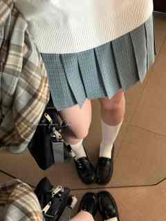 苔痕绿·格裙-资料图