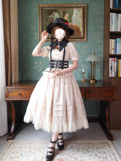 玫瑰骑士-资料图