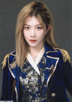 郑丹妮 《湘舰恨晚》巡演生写 ver.B