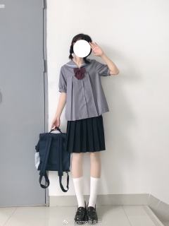 小铃葉中·衬衫-资料图