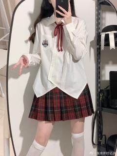 小音中·衬衫-资料图