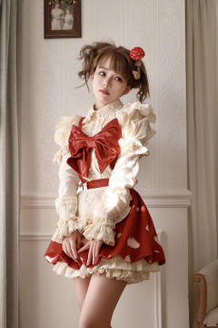 蘑菇人形-资料图