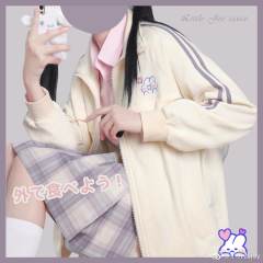 软萌兔联名运动服-资料图