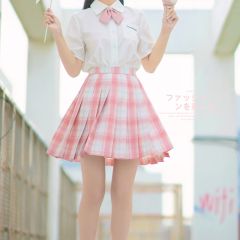 草莓气泡水-资料图