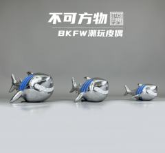 银色鲨鱼皮质公仔-资料图