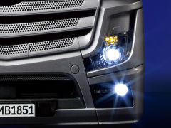 1/14 电动RC大卡车系列 TRACTOR TRUCK MERCEDES-BENZ ACTROS 1851 GIGASPACE FULL OPERATION KIT-资料图
