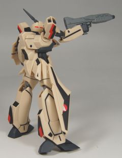 YF-19 勇 戴逊-资料图