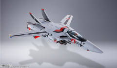 VF-1S 攻击女武神 （一条辉专用机）-资料图