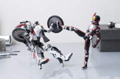 SHF SB-555V 机动天马-资料图
