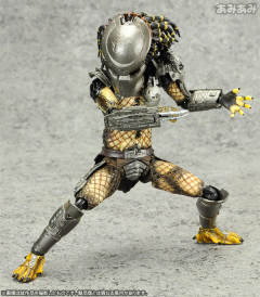 Revoltech 铁血战士 -资料图