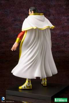 DC Comics New 52 ARTFX+ 惊奇队长-资料图