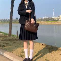 同学录制服包-资料图