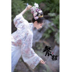  照妆-资料图