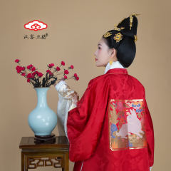 婚服串枝菊花纹地玉兔·方补袄-资料图