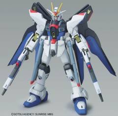 1/100 高达SEED DESTINY模型系列 ZGMF-X20A 强袭自由高达