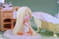 浴袍甜小优-资料图