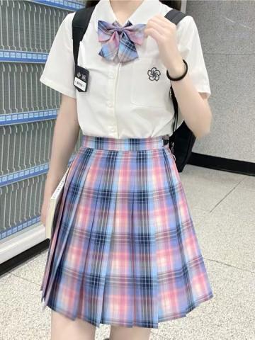 五彩斑斓的黑