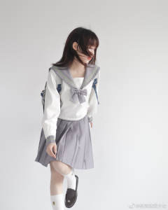 春不晚·水手服-资料图