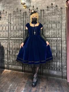 Shadowy Soirée Dress-资料图