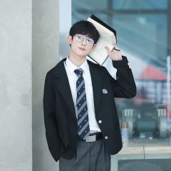 夏泽大·西服-资料图