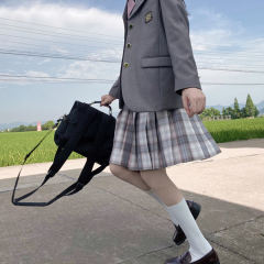 本佐中·西服-资料图