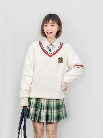 青黛 毛衣