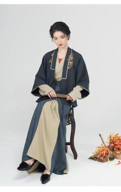 菊色悠然-资料图