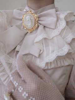 玫瑰骑士-资料图