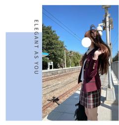 赤金·韩式制服-资料图
