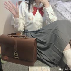 星鲸落·衬衫-资料图